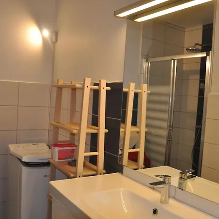 Ecureuils B By Interhome *